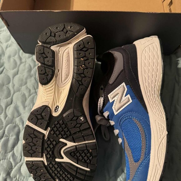 New Balance 2002R - Picture 3 of 4